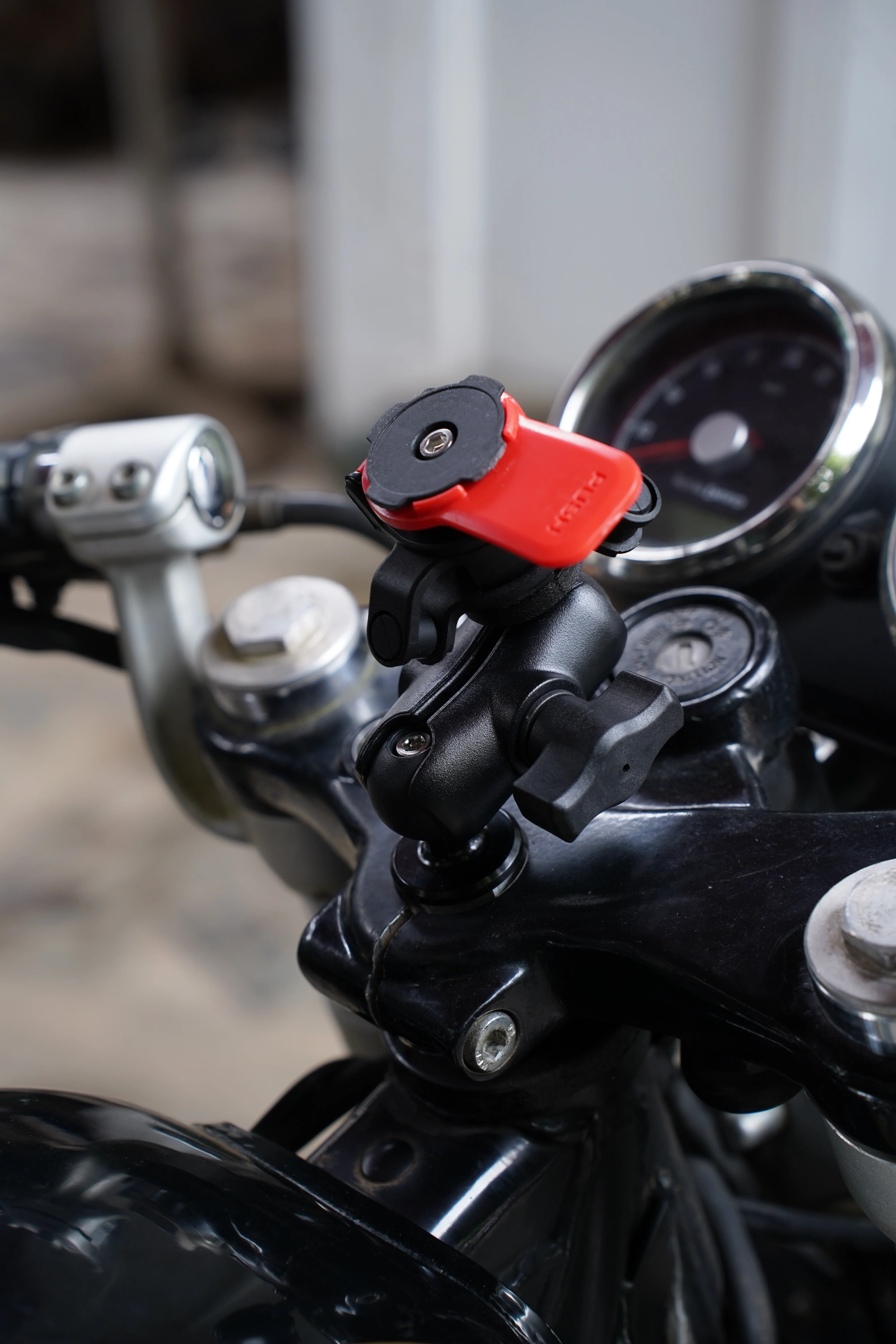 Twist n Go Phone Holder with Fork Stem Mount for GT 650 - Image 4