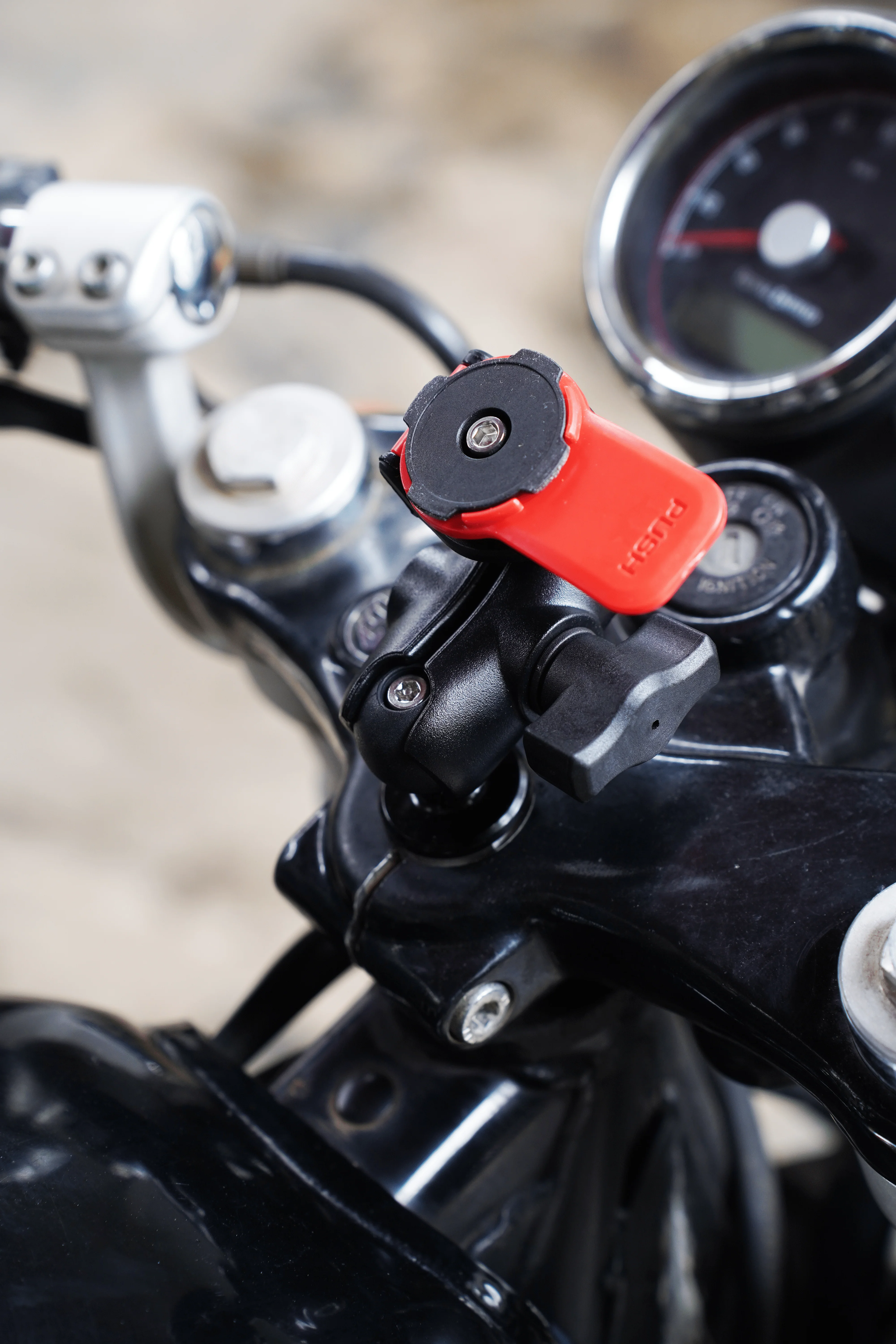Twist n Go Phone Holder with Fork Stem Mount for GT 650 - Image 5
